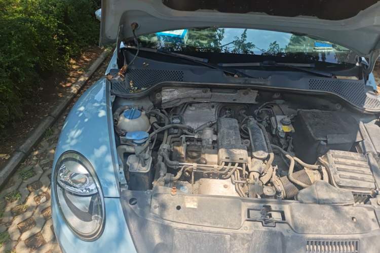 Used Volkswagen Beetle 2013 1.2TSI Fashion Edition Engine Bay Right