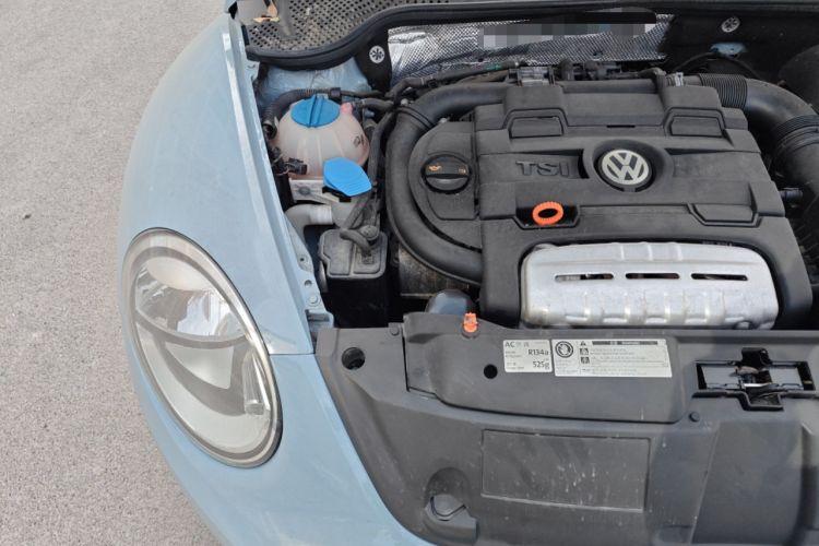 Used Volkswagen Beetle 2013 1.4TSI Fashion Edition Engine Bay Right