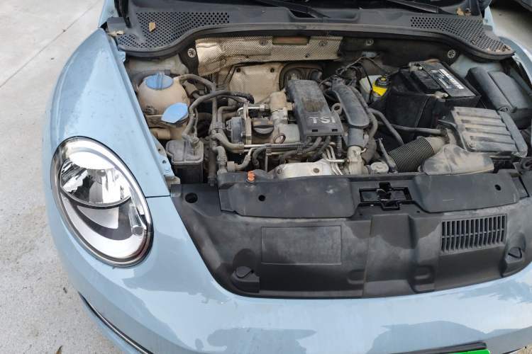 Used Volkswagen Beetle 2013 1.2TSI Fashion Edition Engine Bay Right