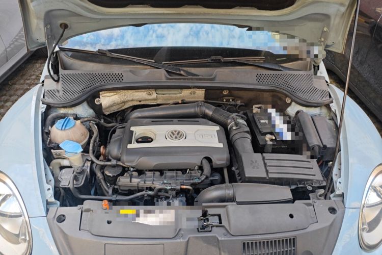 Used Volkswagen Beetle 2013 2.0 TSI Top-Trim Model Engine Bay