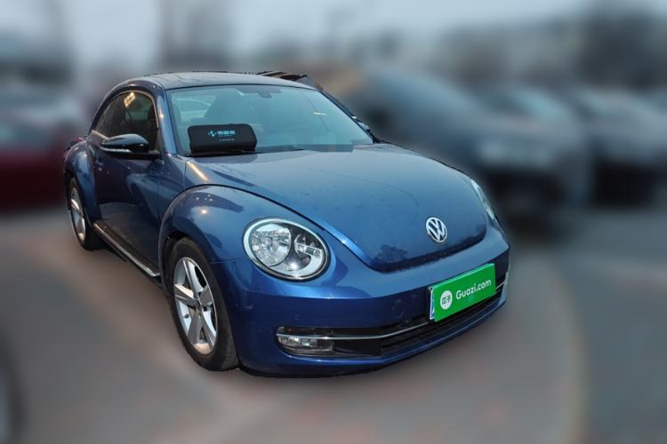 Used Volkswagen Beetle 2013 1.4TSI Luxury Model Front Right 45 Deg