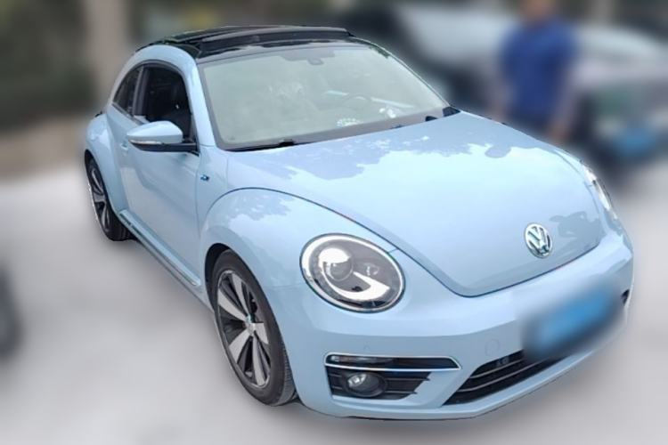 Used Volkswagen Beetle 2013 1.4TSI R-Line Front Right 45 Deg