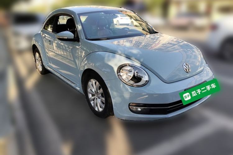 Used Volkswagen Beetle 2013 1.4TSI Fashion Edition Front Right 45 Deg