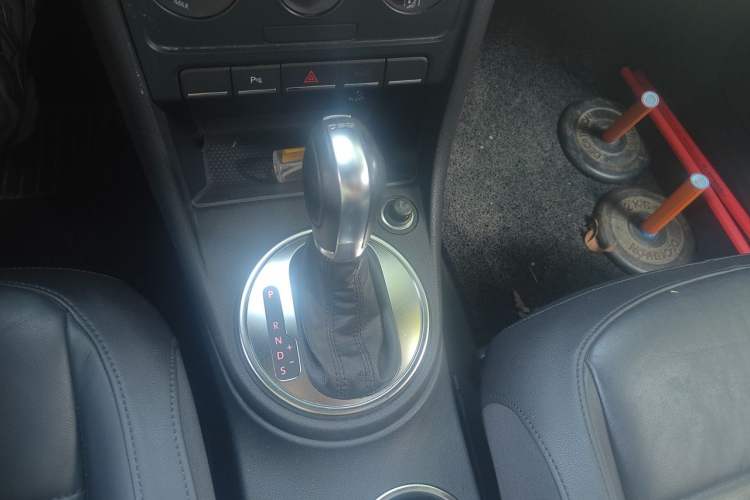 Used Volkswagen Beetle 2013 1.4 TSI Comfort Model Gear Lever