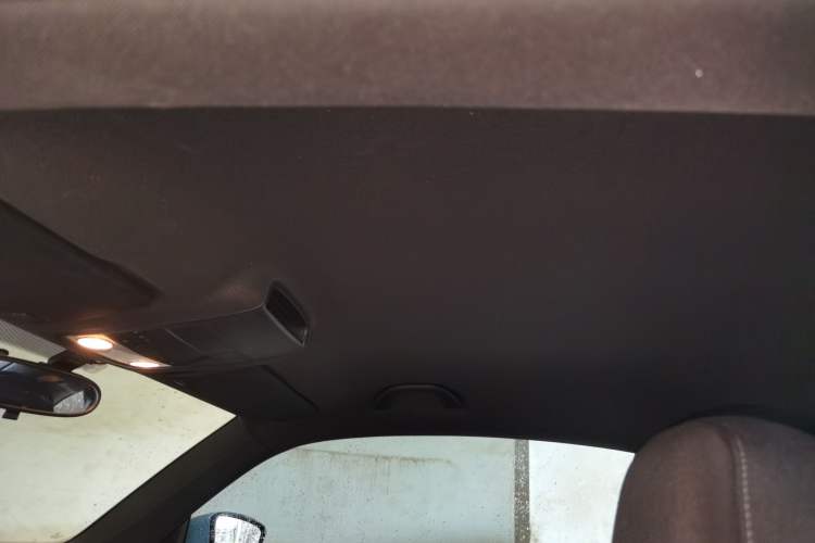 Used Volkswagen Beetle 2013 1.4TSI Fashion Edition Headliner