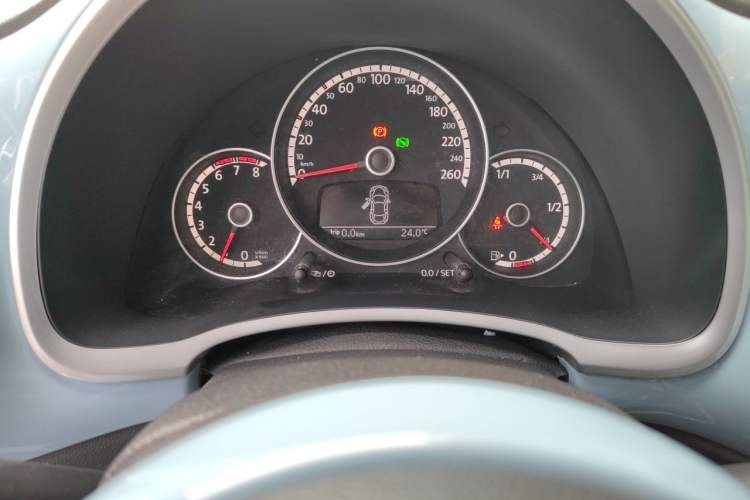 Used Volkswagen Beetle 2013 1.4TSI Fashion Edition Instrument Cluster