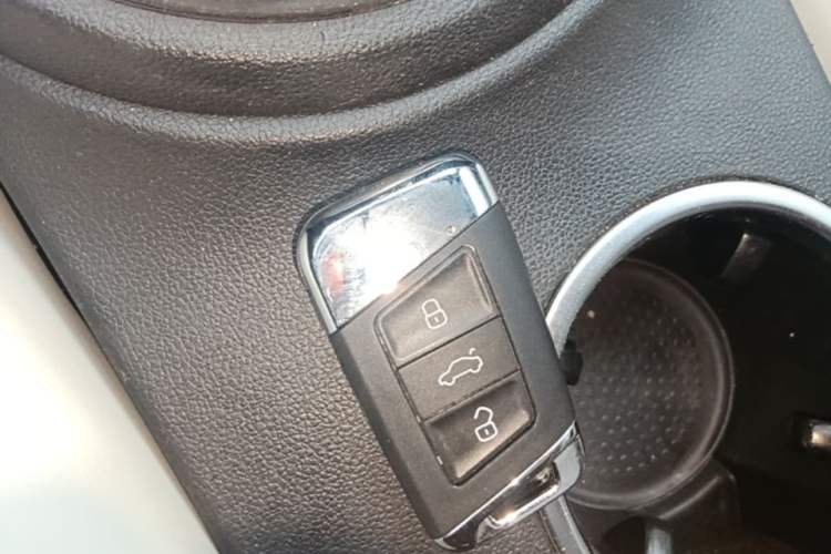 Used Volkswagen Beetle 2013 2.0 TSI Top-Trim Model Interior 1