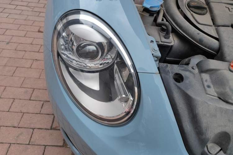 Used Volkswagen Beetle 2013 1.4TSI Fashion Edition Right Front Headlight