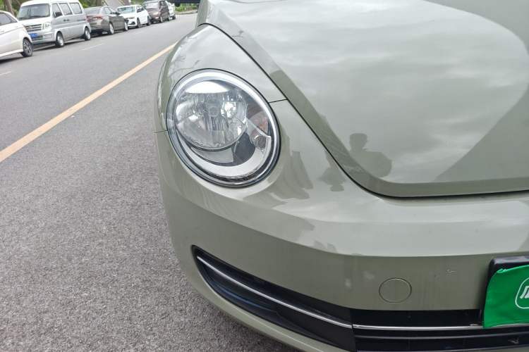 Used Volkswagen Beetle 2013 1.4 TSI Comfort Model Right Front Headlight