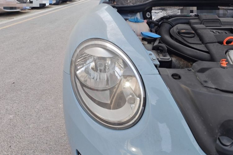 Used Volkswagen Beetle 2013 1.4TSI Fashion Edition Right Front Headlight