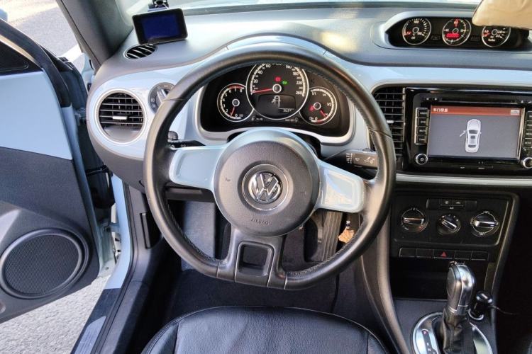 Used Volkswagen Beetle 2013 1.4TSI Fashion Edition Steering Wheel