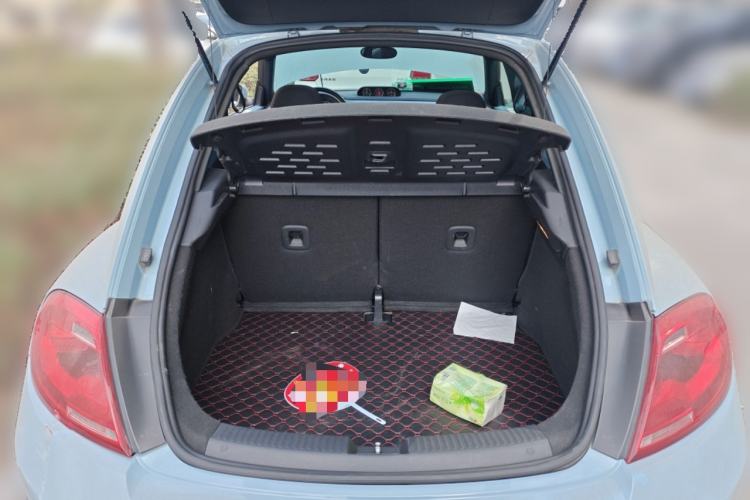 Used Volkswagen Beetle 2013 1.4TSI Fashion Edition Trunk