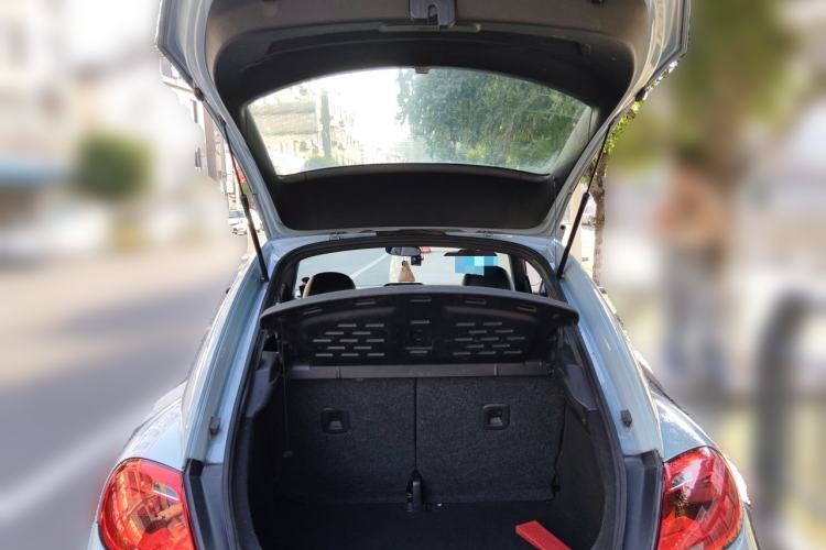 Used Volkswagen Beetle 2013 1.4TSI Fashion Edition Trunk