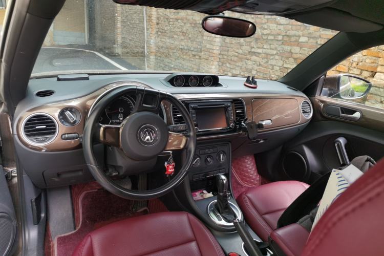 Used Volkswagen Beetle 2013 1.4TSI Fashion Edition Center Console