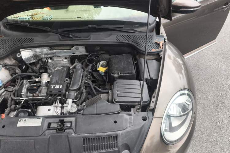 Used Volkswagen Beetle 2013 1.2TSI Fashion Edition Engine Bay Left