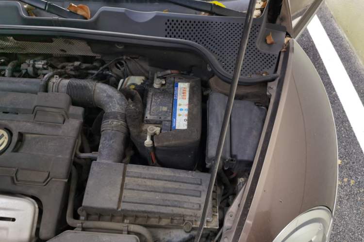 Used Volkswagen Beetle 2013 1.4TSI Fashion Edition Engine Bay Left