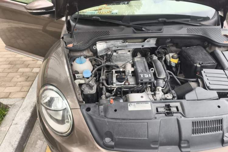 Used Volkswagen Beetle 2013 1.2TSI Fashion Edition Engine Bay Right