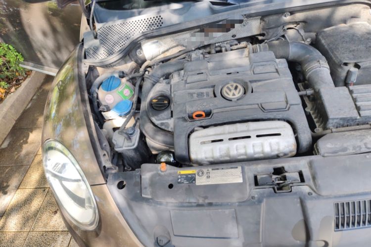 Used Volkswagen Beetle 2013 1.4TSI Fashion Edition Engine Bay Right