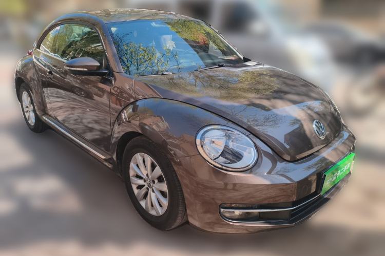 Used Volkswagen Beetle 2013 1.4TSI Fashion Edition Front Right 45 Deg