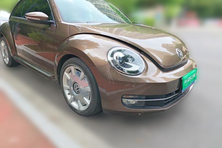 Used Volkswagen Beetle 2013 1.4TSI Fender Rock Edition Front Right 45 Deg