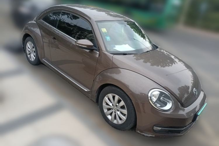 Used Volkswagen Beetle 2013 1.4TSI Fashion Edition Front Right 45 Deg