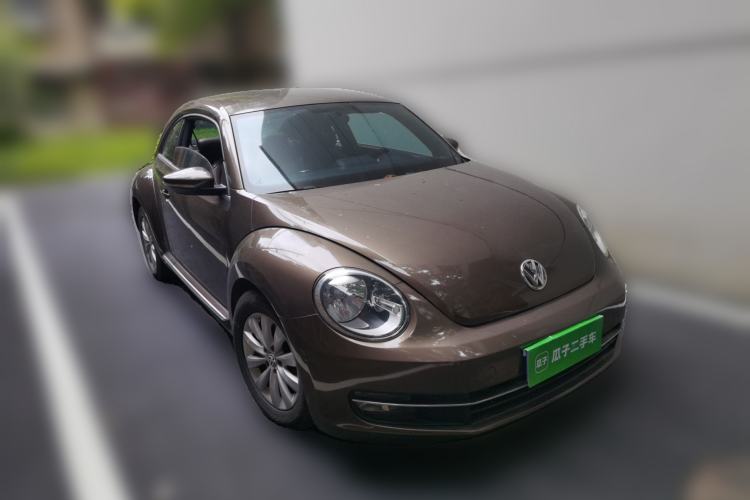 Used Volkswagen Beetle 2013 1.4TSI Fashion Edition Front Right 45 Deg