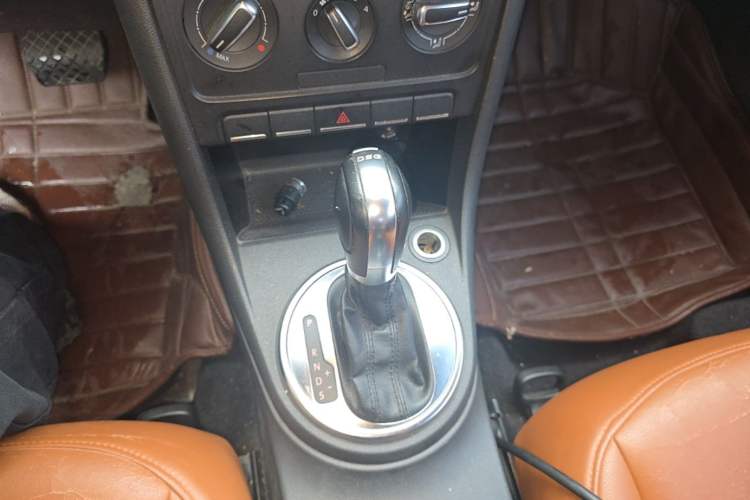 Used Volkswagen Beetle 2013 1.2TSI Fashion Edition Gear Lever