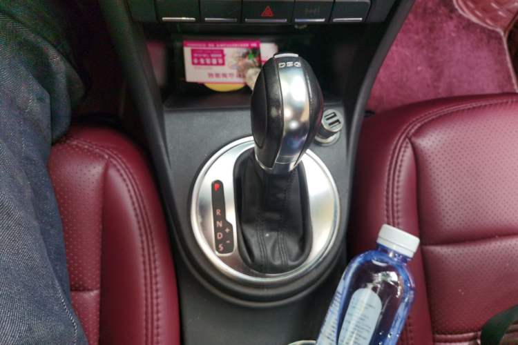 Used Volkswagen Beetle 2013 1.4TSI Fashion Edition Gear Lever