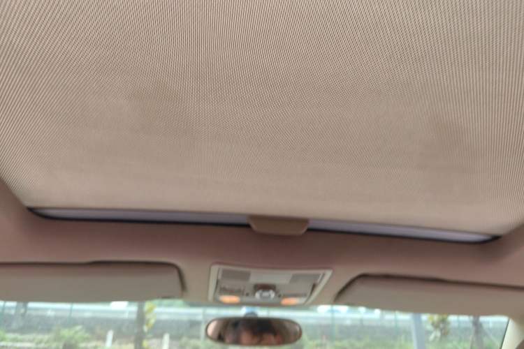 Used Volkswagen Beetle 2013 1.4 TSI Comfort Model Headliner