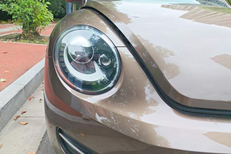 Used Volkswagen Beetle 2013 1.4TSI Fender Rock Edition Right Front Headlight