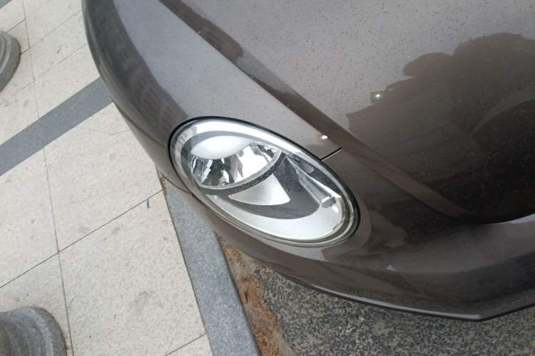 Used Volkswagen Beetle 2013 1.4TSI Fashion Edition Right Front Headlight