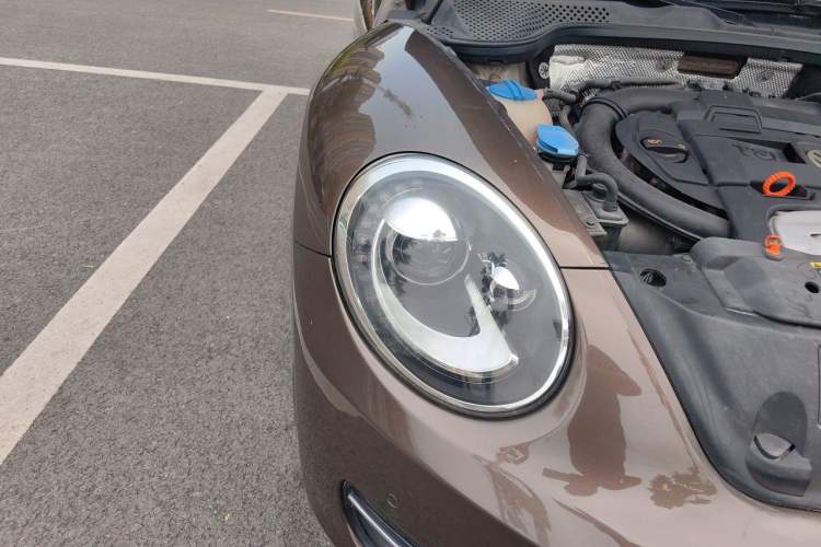 Used Volkswagen Beetle 2013 1.4 TSI Comfort Model Right Front Headlight