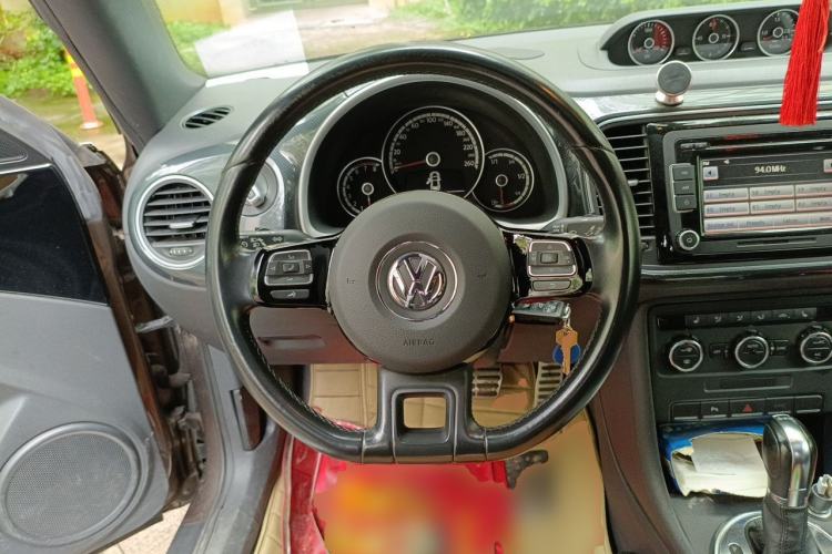 Used Volkswagen Beetle 2013 1.4TSI Luxury Model Steering Wheel