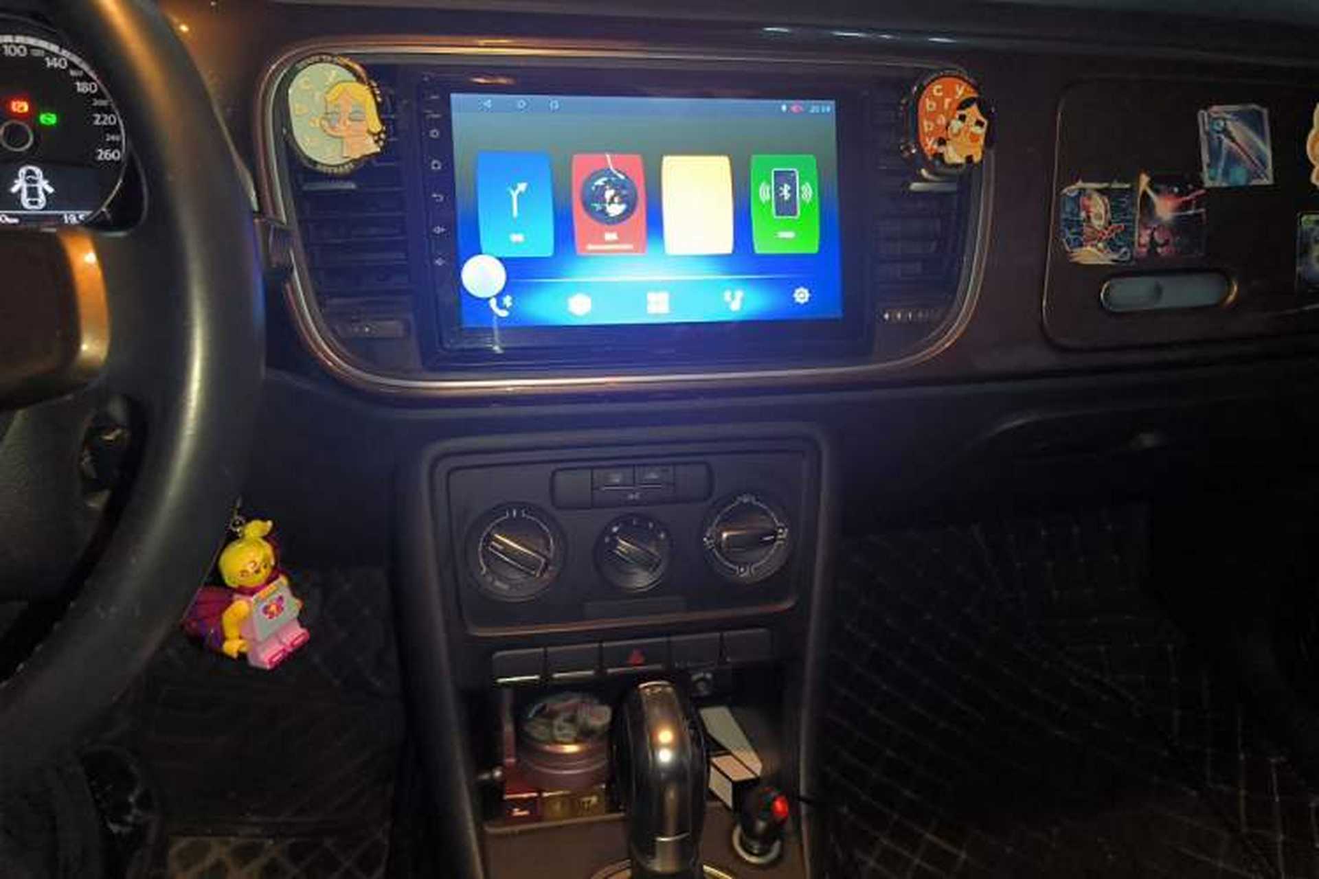 Used Volkswagen Beetle 2013 1.4TSI Fashion Edition Audio And AC Panel