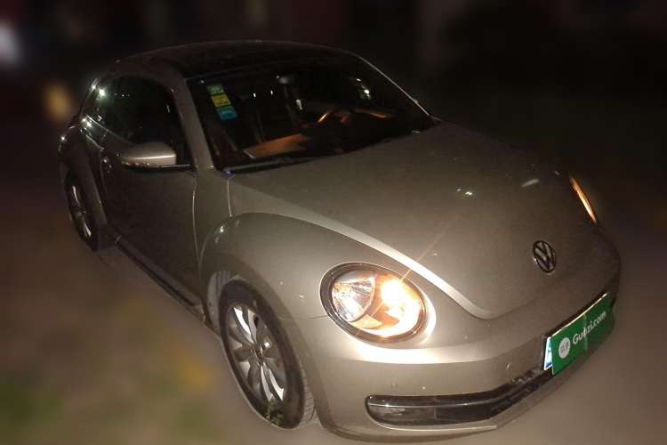 Used Volkswagen Beetle 2013 1.4 TSI Comfort Model Front Right 45 Deg