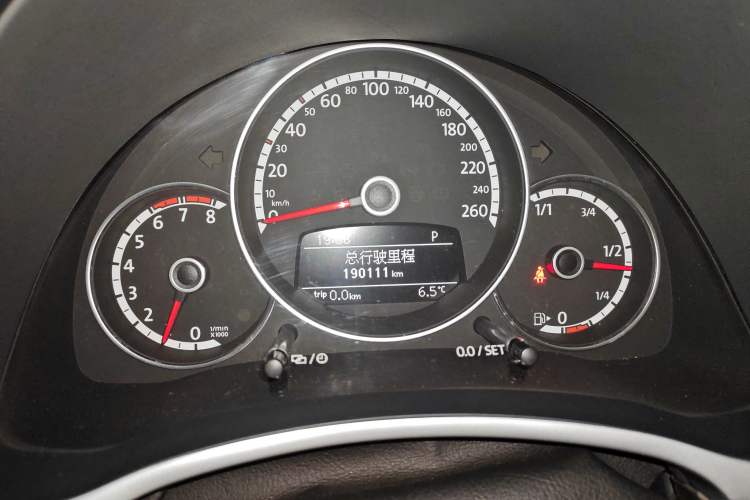 Used Volkswagen Beetle 2013 1.4 TSI Comfort Model Instrument Cluster