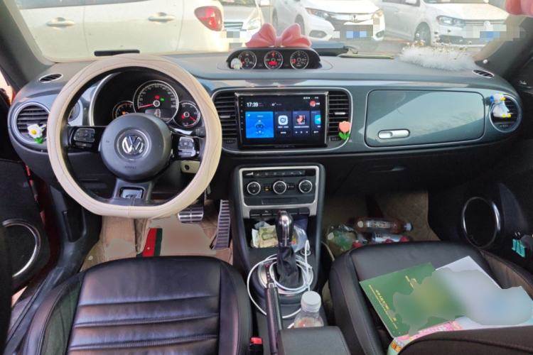 Used Volkswagen Beetle 2013 1.4TSI Luxury Model Center Console