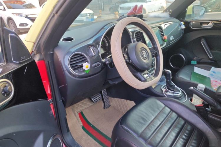 Used Volkswagen Beetle 2013 1.4TSI Luxury Model Driver Seat