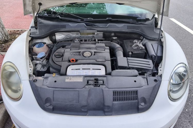 Used Volkswagen Beetle 2013 1.4 TSI Comfort Model Engine Bay