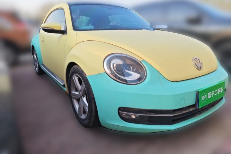 Used Volkswagen Beetle 2013 1.4TSI Luxury Model Front Right 45 Deg