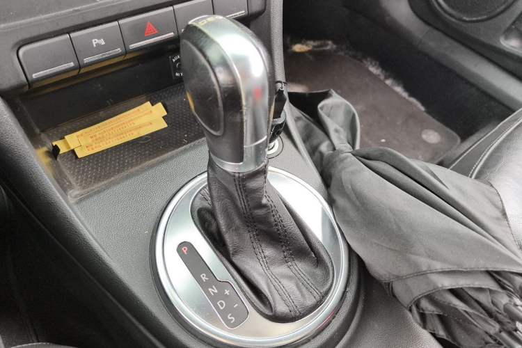 Used Volkswagen Beetle 2013 1.4 TSI Comfort Model Gear Lever