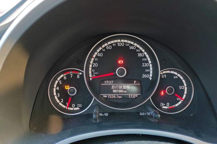 Used Volkswagen Beetle 2013 1.4TSI Luxury Model Instrument Cluster