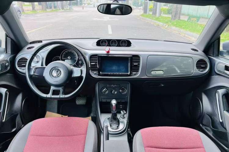 Used Volkswagen Beetle 2013 1.4TSI Fashion Edition Center Console