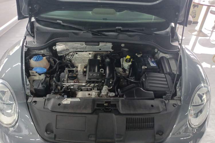Used Volkswagen Beetle 2013 1.2TSI Comfort Model Engine Bay