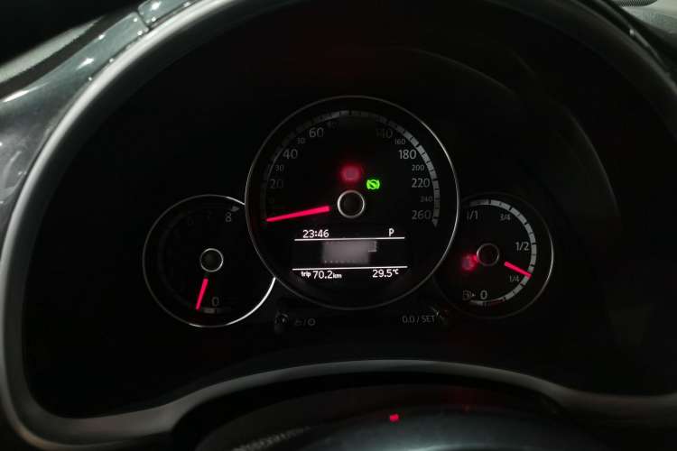 Used Volkswagen Beetle 2013 1.4TSI Fashion Edition Instrument Cluster