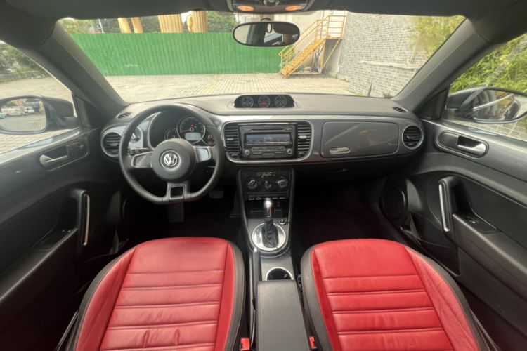 Used Volkswagen Beetle 2013 1.4 TSI Comfort Model Interior 10