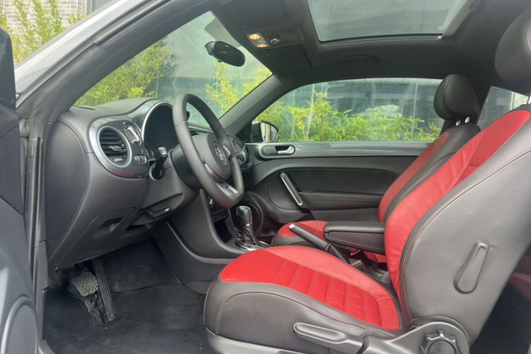 Used Volkswagen Beetle 2013 1.4 TSI Comfort Model Left Front Seat