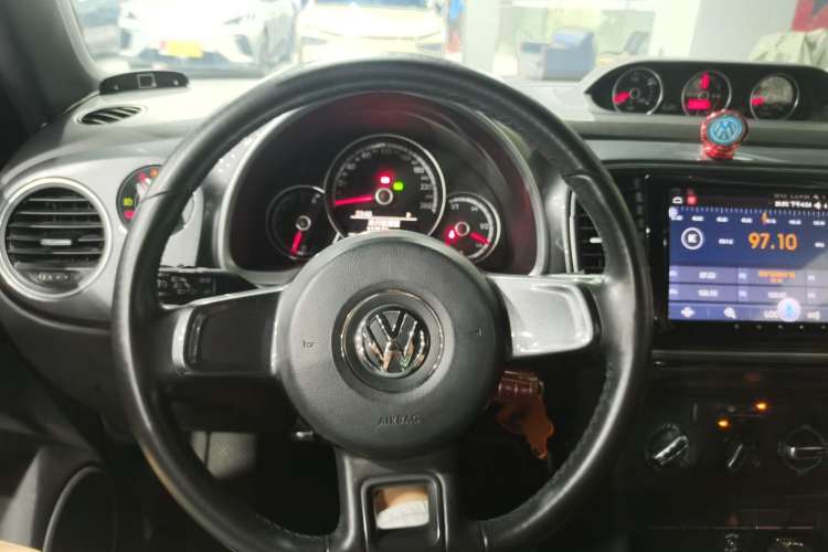 Used Volkswagen Beetle 2013 1.4TSI Fashion Edition Steering Wheel