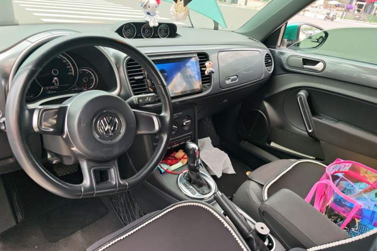 Used Volkswagen Beetle 2013 1.2TSI Fashion Edition Center Console