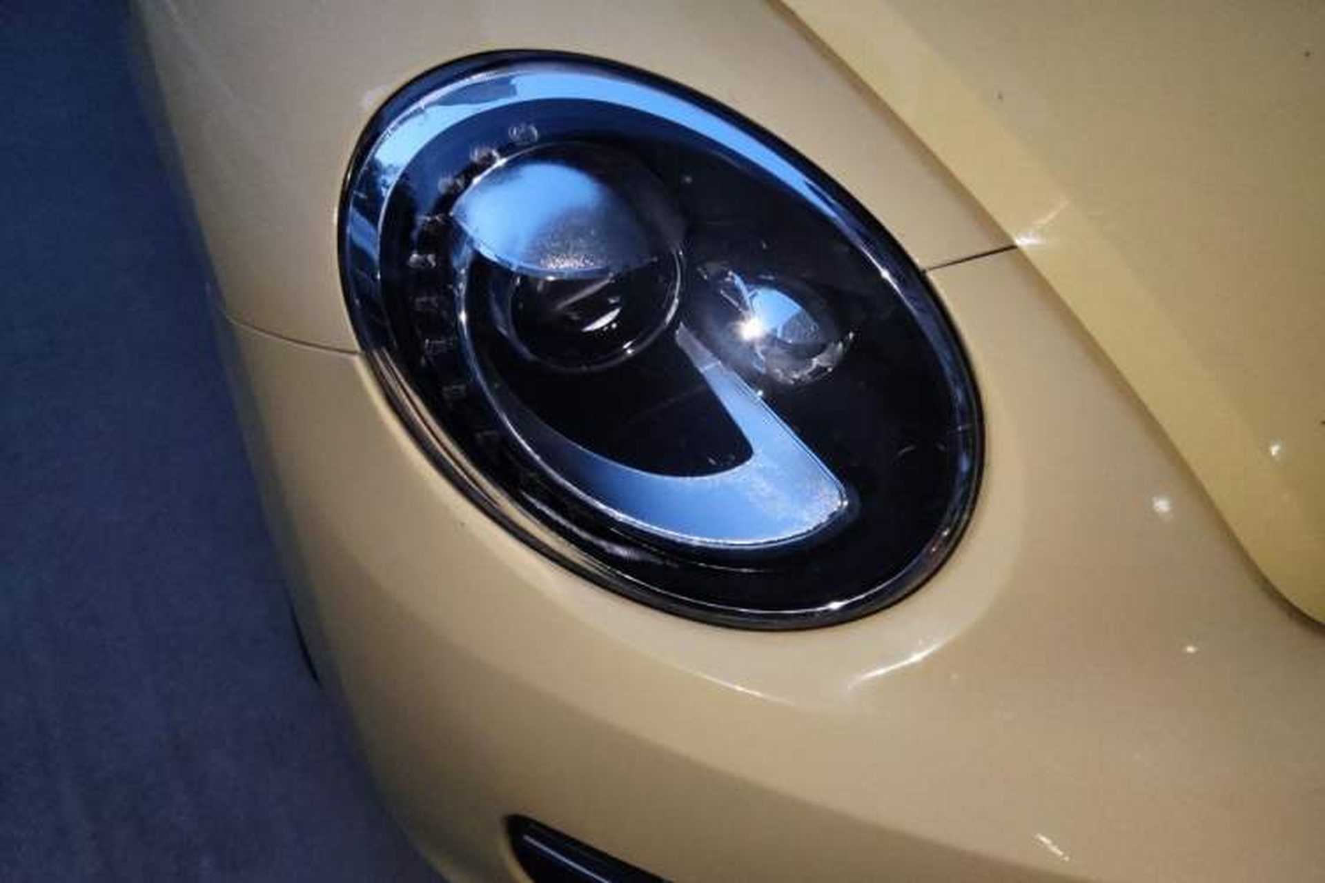 Used Volkswagen Beetle 2013 1.2TSI Fashion Edition Right Front Headlight